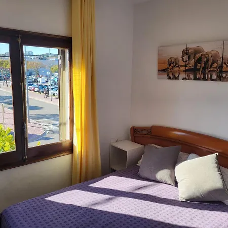 Kuqueta, Castell-Platja d’Aro