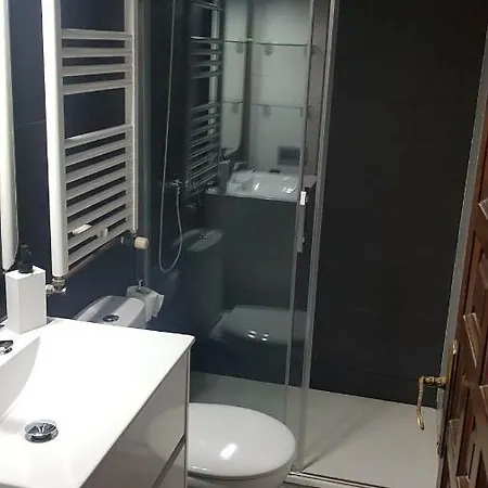 Kuqueta, Casa vacanze *