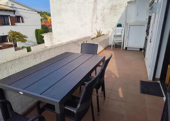 Kuqueta, Feriehus Platja d'Aro