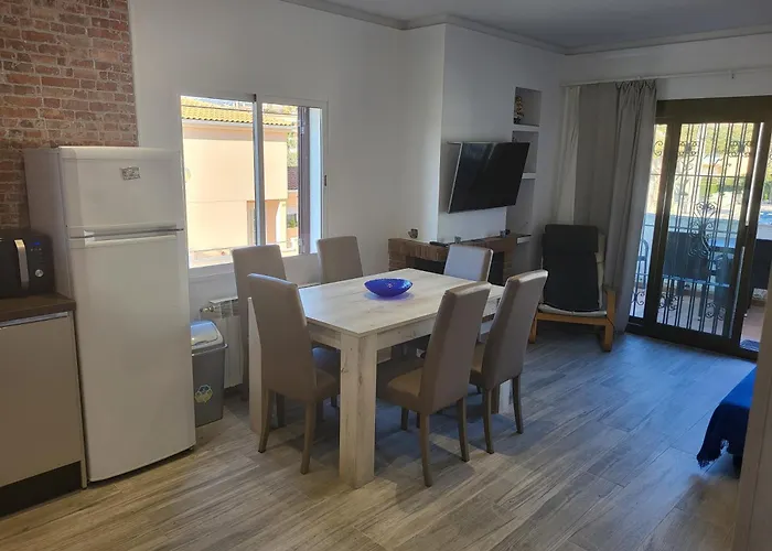 Kuqueta, * פלטחה ד'ארו